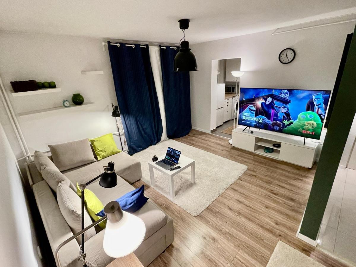 Holiday Metro Fast Wifi Tv'70 Netflix Hbo Appletv Warsaw Exterior photo