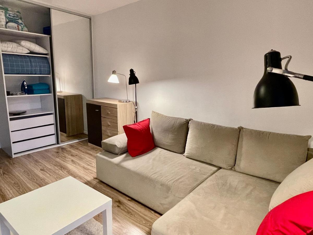 Holiday Metro Fast Wifi Tv'70 Netflix Hbo Appletv Warsaw Exterior photo